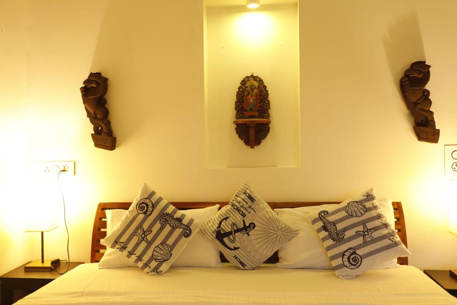 Hotel Vala House à Cherai Beach Extérieur photo